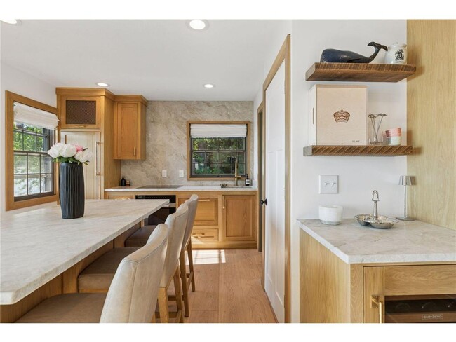 Building Photo - 5669 Hugo Rd