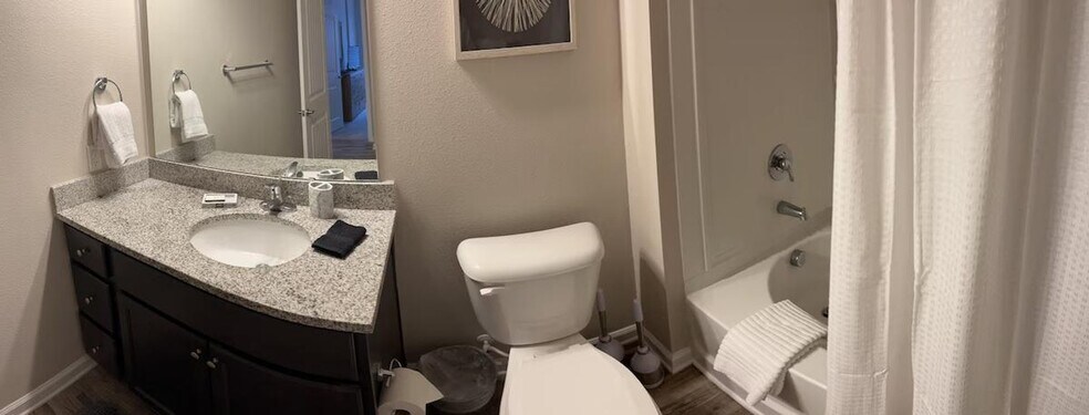 Building Photo - 1579 Millspring Dr