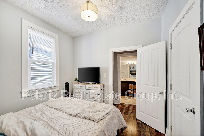 Building Photo - 1201 St Peter St