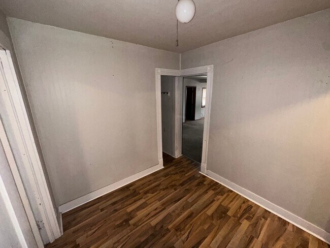 Building Photo - 629/631 Park Avenue