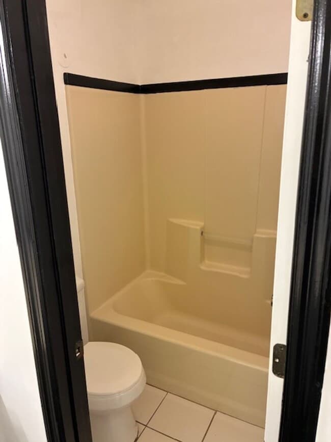 Building Photo - 511 S Arizona St