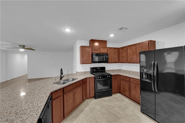 Building Photo - 9734 Cluny Ave