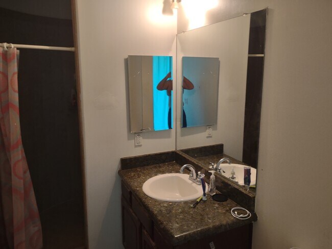 Building Photo - 1105 S 363rd Ave