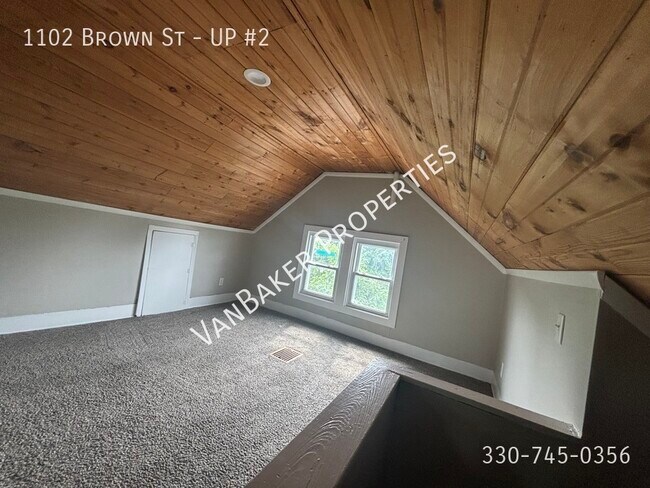 Building Photo - 1102 Brown St