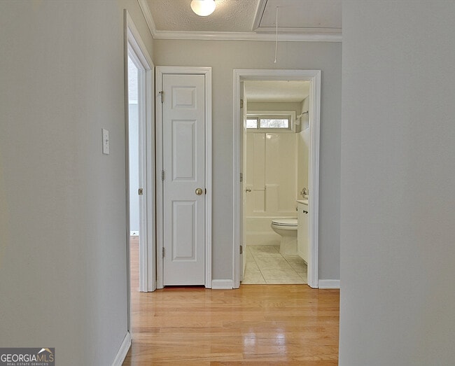 Building Photo - 170 Hidden Brook Trail