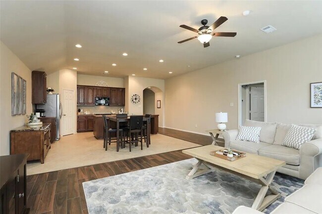 Building Photo - 13414 Barons Lake Ln