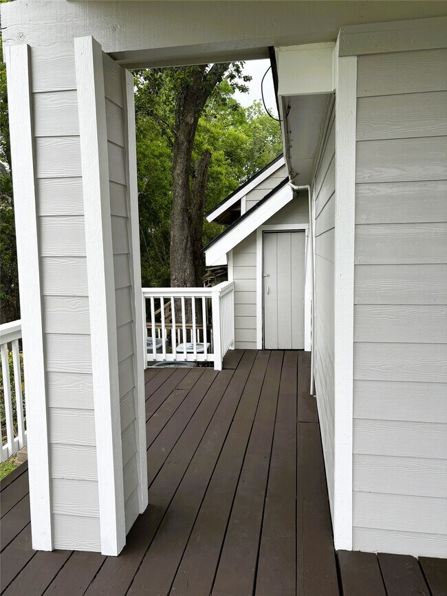 Building Photo - 111 Dunbar Estates Dr