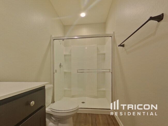 Building Photo - 19651 W Palo Verde Dr