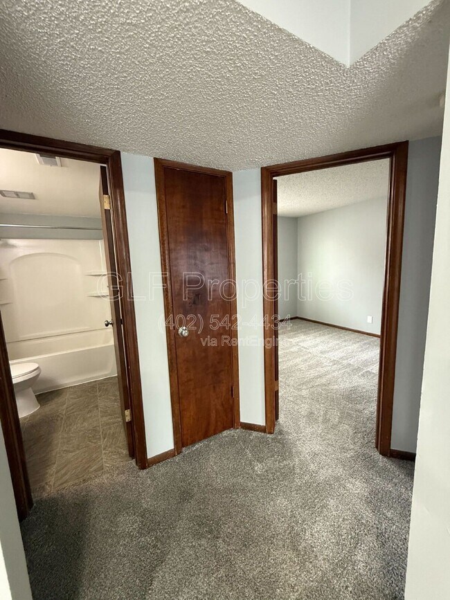 Building Photo - 46 Bradford St