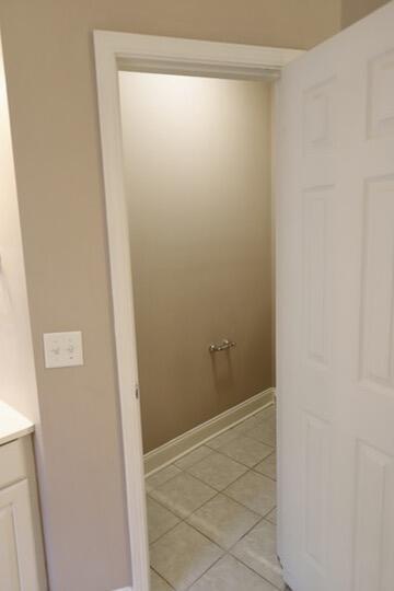Building Photo - 3192 Mayflower Ln