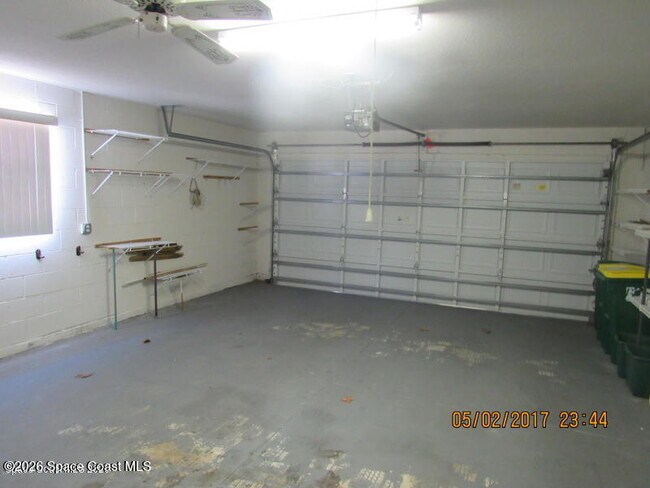 Building Photo - 1610 Lago Mar Dr