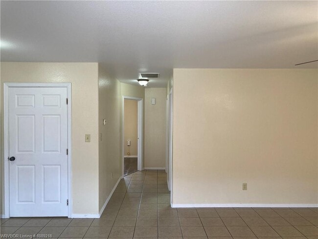 Building Photo - 3 E 4th