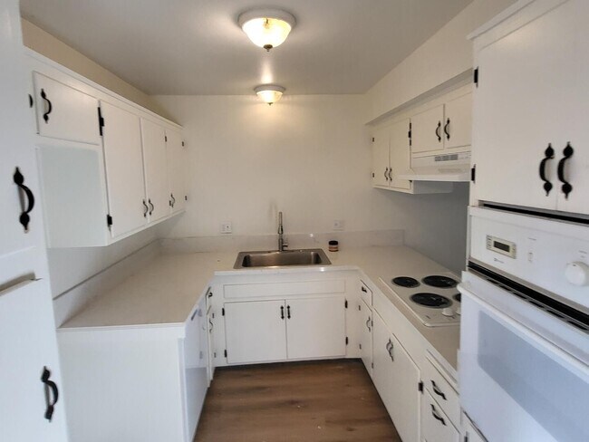 Building Photo - 3351 E Andy St