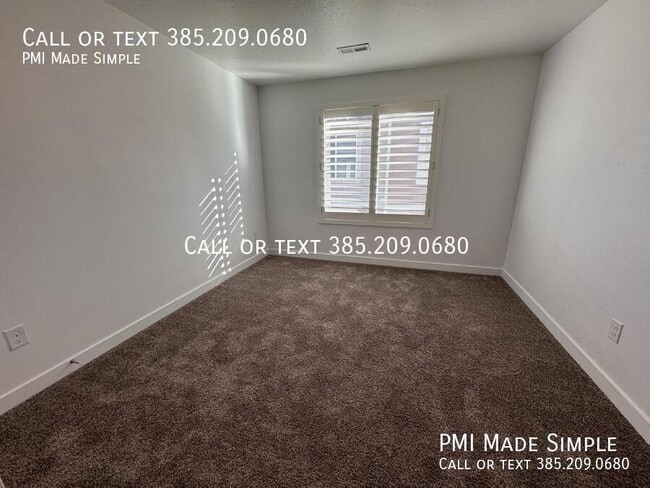 Building Photo - 978 W Broadleaf Dr