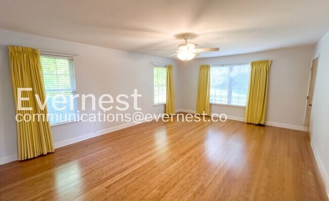 Building Photo - 5737 Garret Drive