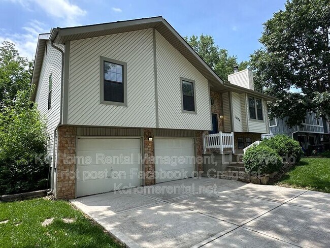 Building Photo - 12196 S Blackfoot Dr