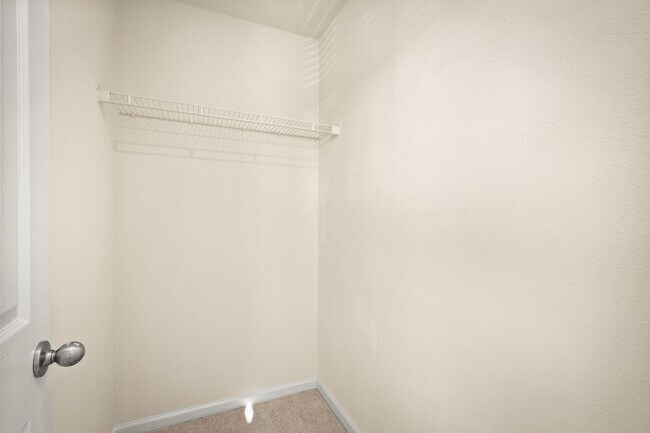 Building Photo - Charming 3-Bedroom Townhome for Rent in Wh...