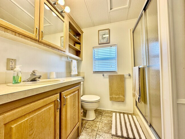 Building Photo - 287 Nettles Blvd
