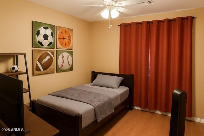 Building Photo - 3032 E Wescott Dr