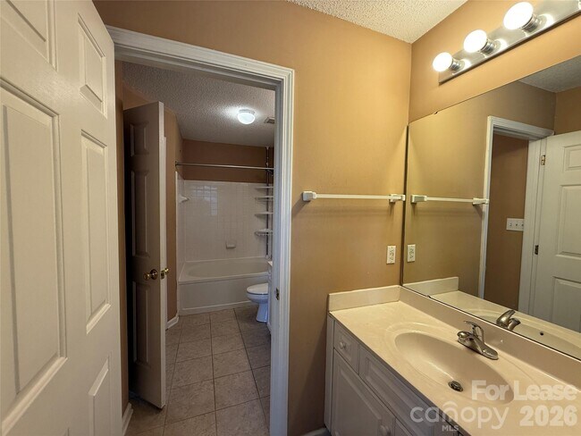 Building Photo - 17428 Tuscany Ln