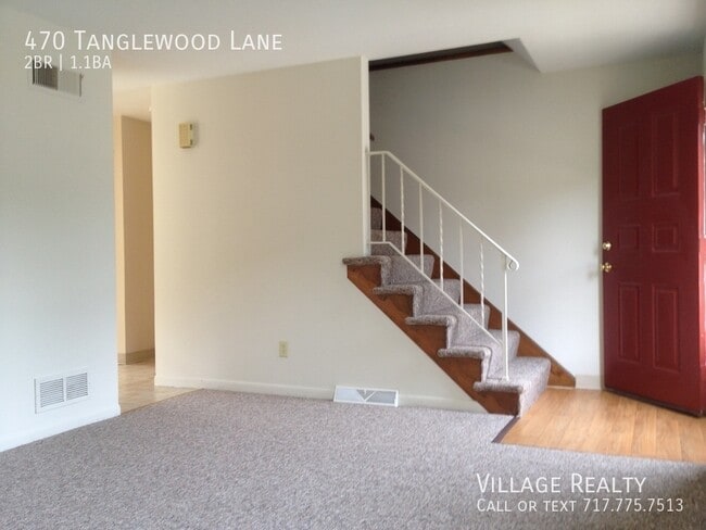 Building Photo - 470 Tanglewood Ln