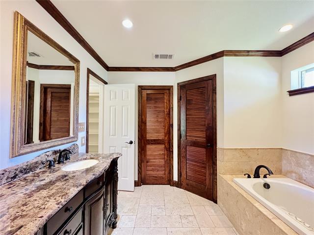 Building Photo - 3916 Bobbin Ln