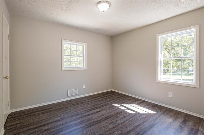 Building Photo - 1798 Dogwood Ct SW