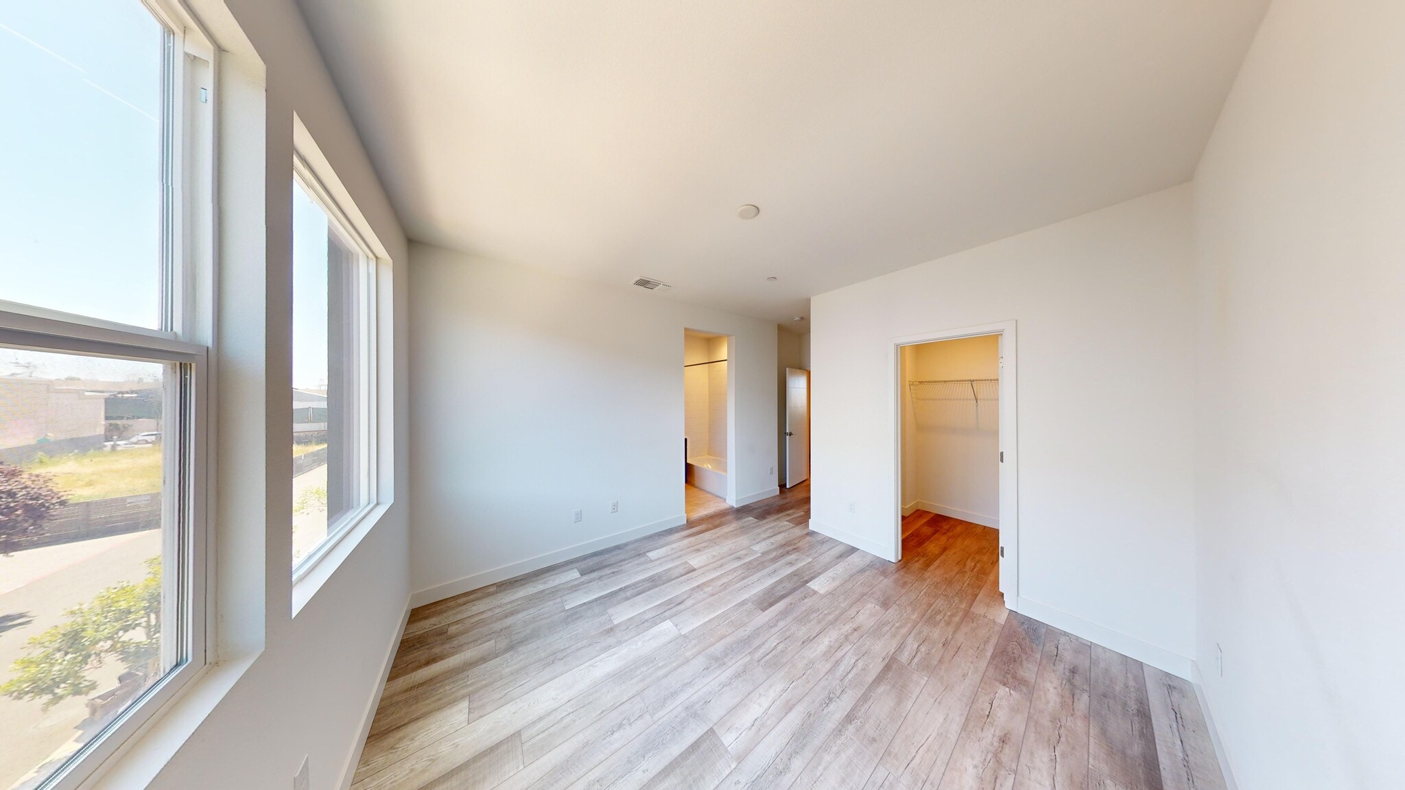 Building Photo - 1333 Pullman Way