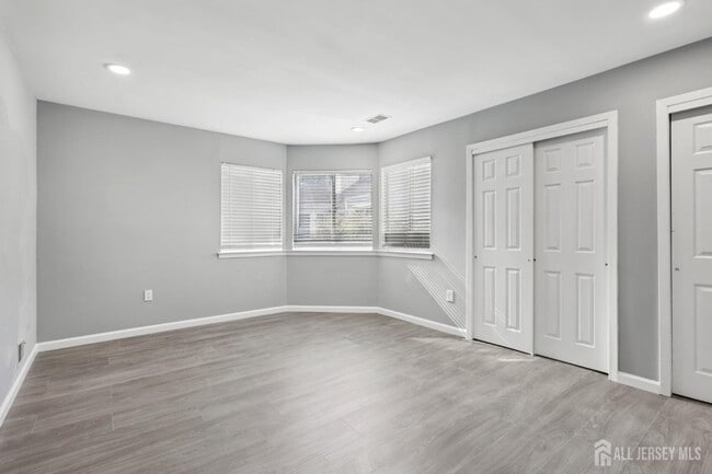 Building Photo - 1086 Schmidt Ln