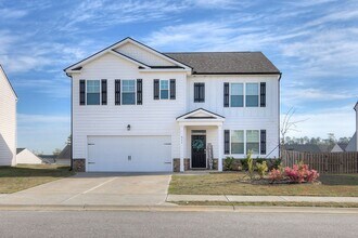 Building Photo - Beautiful 5 Bedroom 3 Bath