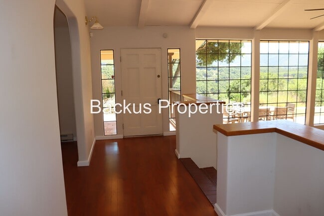 Building Photo - 11585 McCarthy Rd