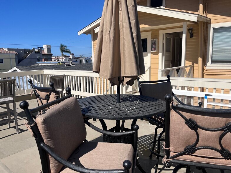 Deck - 182 1st St