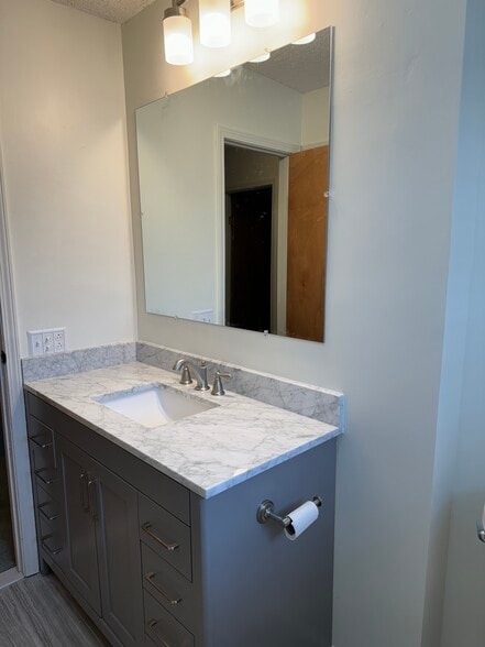Full Bath View 3 - 13A Harding Avenue