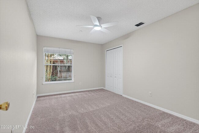 Building Photo - 1648 Glen Laurel Dr