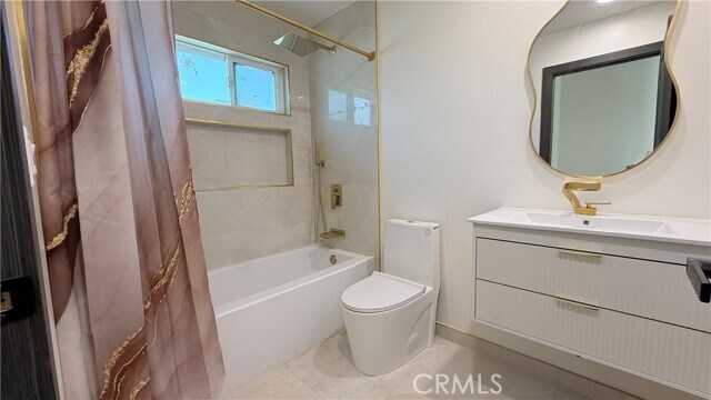 Building Photo - 16015 Acre St