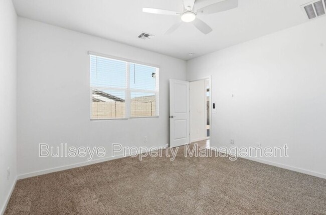 Building Photo - 3136 Hayden Rose Ave