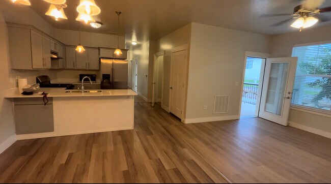 Building Photo - 13084 S Tortola Dr
