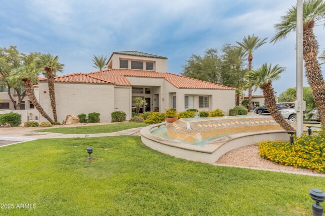 Building Photo - 11375 E Sahuaro Dr