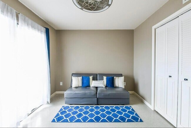 Building Photo - 8529 Hearth Dr