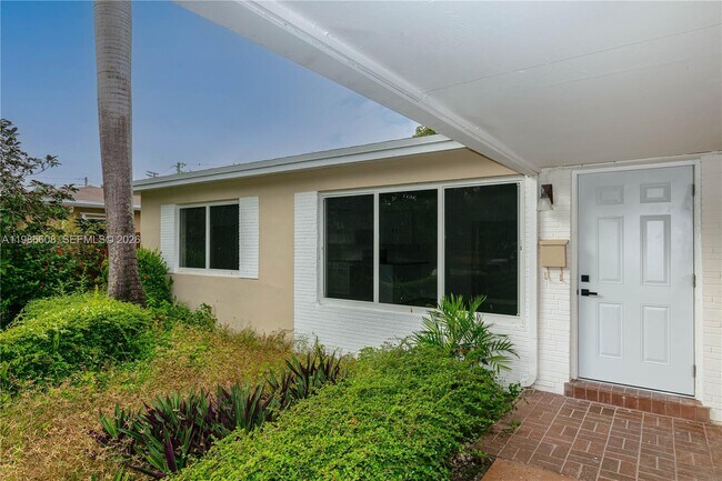 Building Photo - 1507 Harding St