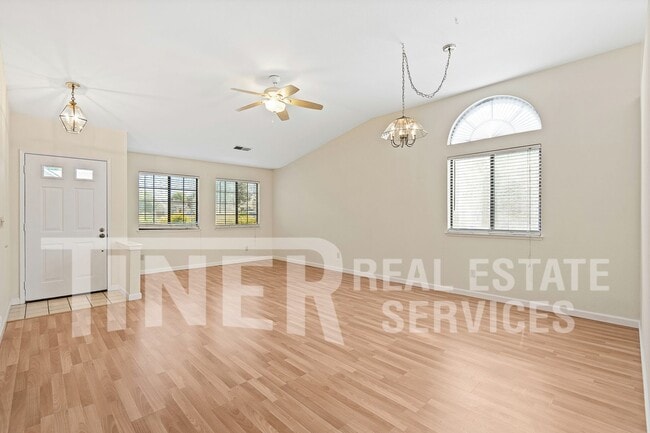 Building Photo - 8501 Yellowtail Way