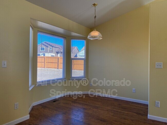 Building Photo - 8482 Crossfire Ct