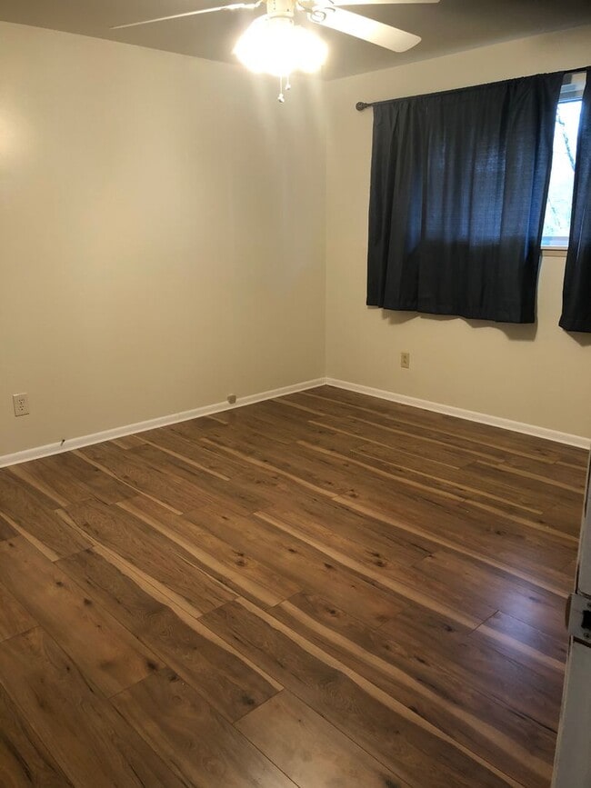 Building Photo - 19857ham