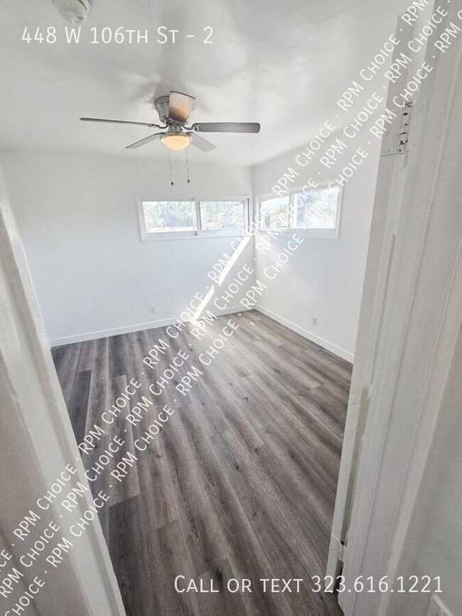 Building Photo - 448 W 106th St