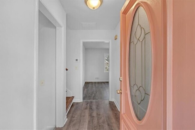 Building Photo - 2080 Bluffton Way
