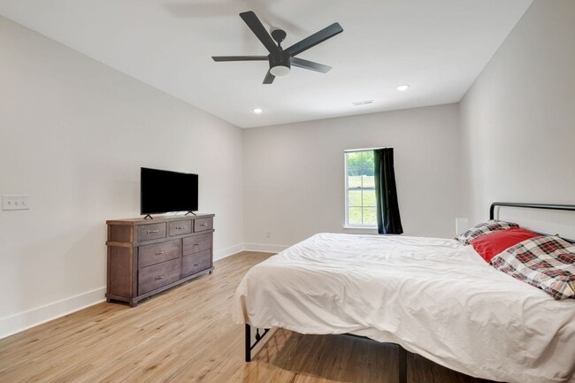 Building Photo - BEAUTIFUL NEW HOME FOR RENT!!!