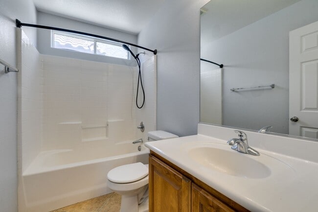 Building Photo - Bright & Spacious Home with Open Layout and Prime Location
