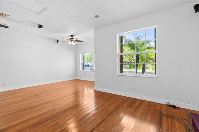 Building Photo - 21698 Abington Ct
