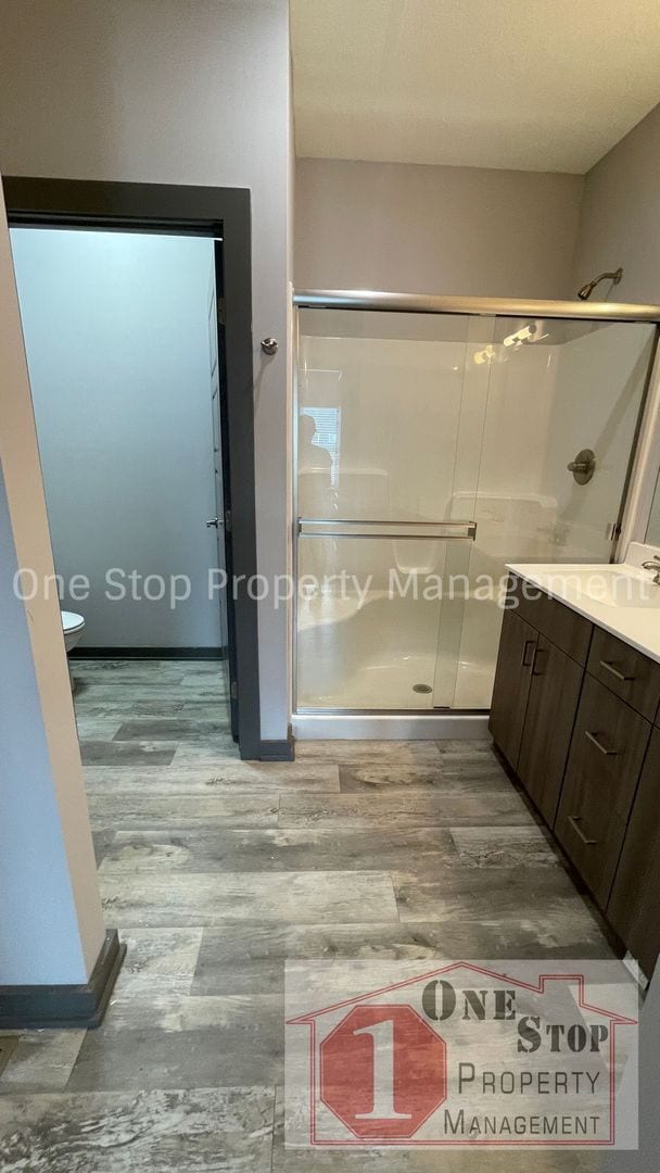 Building Photo - 3 Bedroom, 2.5 Bath Modern Townhome in Nor...