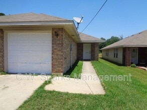Building Photo - 13651 Biggs St